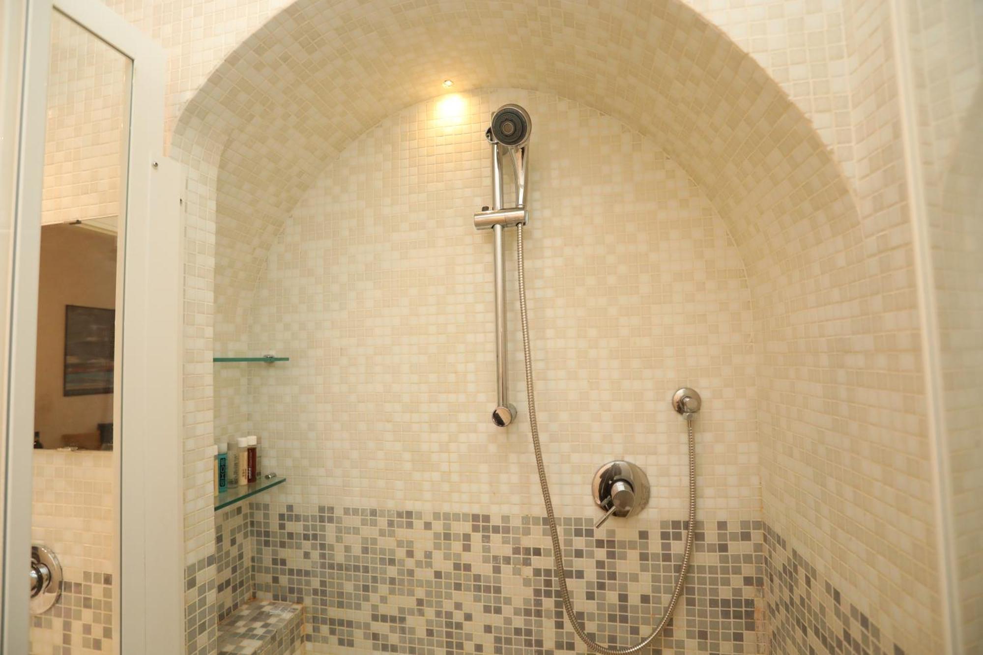 New Apartment Vatican Museum ローマ エクステリア 写真